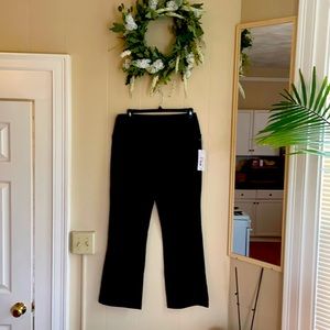 Liz Claiborne boot cut legging secretly slimming